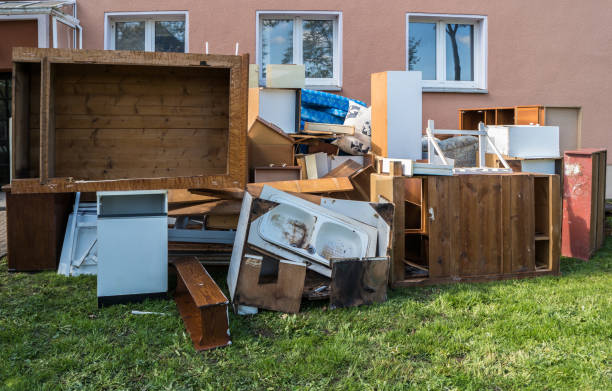 Property Management Cleanouts in Maywood, CA